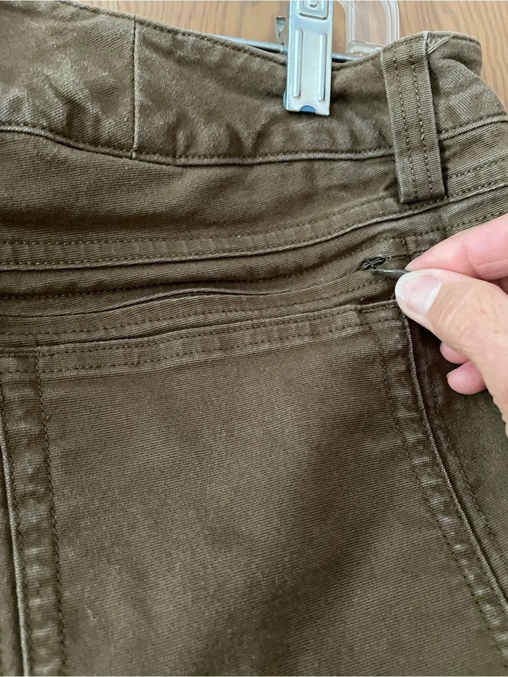 Duluth Fire Hose Cargo Work Pants, Size 8x31, Yellowish Olive - Picture 5 of 6